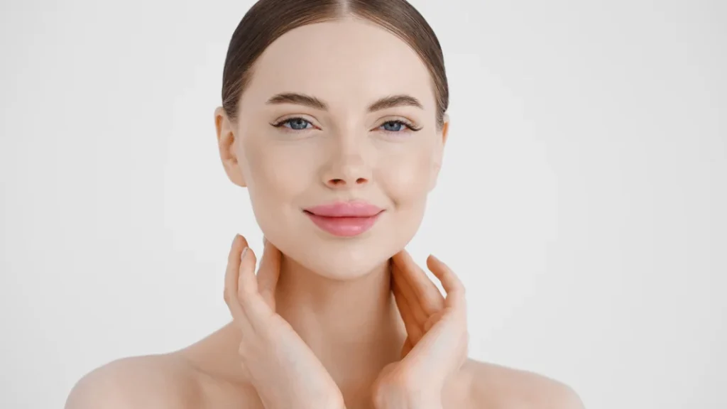 Fransız Askısı Nedir Yüz Germe İşlemi Nasıl Yapılır