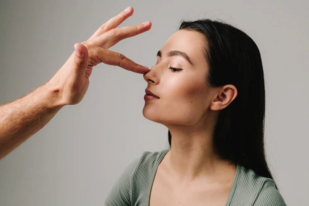 Burun Dolgusu Operasyonu Nasıl Yapılır