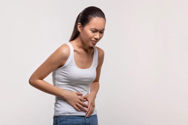 Kasık Fıtığı Başlangıcında Görülen 4 İşaret.