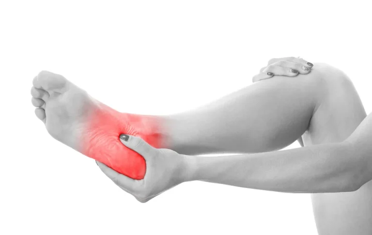 Nöropatik Ağrı Nedir Belirtileri ve Tedavi Yöntemleri