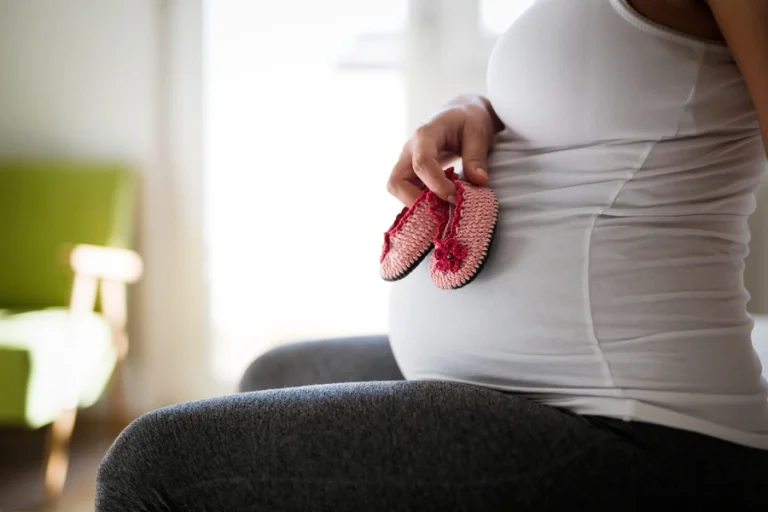 Hamilelikte neden kan gelir?